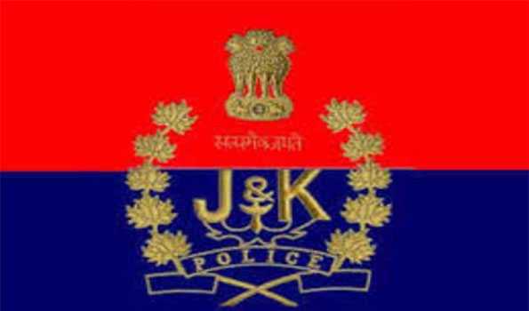 हथियार और गोलाबारूद के साथ दो आतंकवादी गिरफ्तार